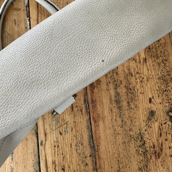 Off White Shoulder Purse, shoulder purse, womens purse, off white purse - Picture 4 of 12